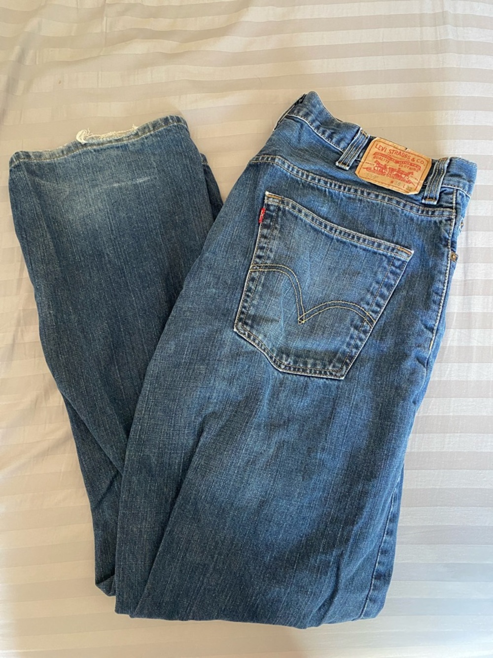 Levi's Men's Denim Straight Jeans - Medium Blue Wash